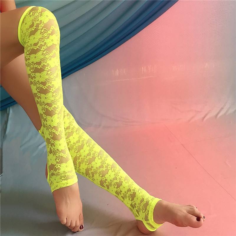 Laces fluorescent green for feet